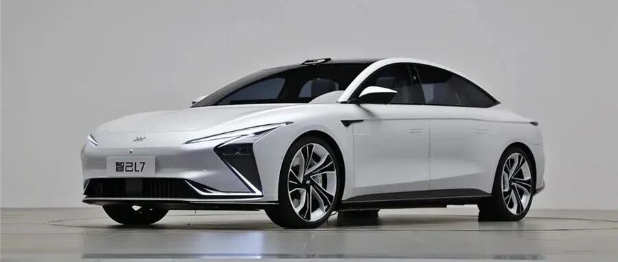 A轮、天使轮用户锁单开启，智己L7 Pro版上市售40.88万元