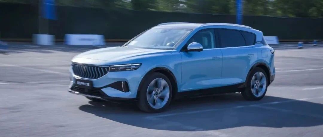 30多万买一台近700匹的SUV?岚图FREE强的不只是动力