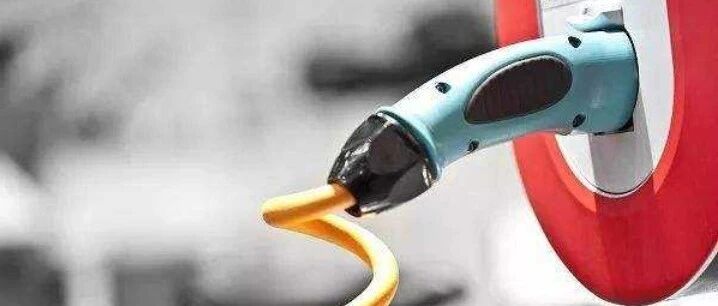 上半年整体车市疲软，工信部再调双积分政策