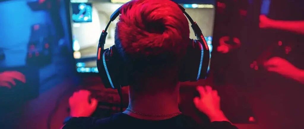 FF宣布合并PSAC上市；华为在法国设立5G设备工厂；HBO Max标准订阅用户达到3770万｜Do早报