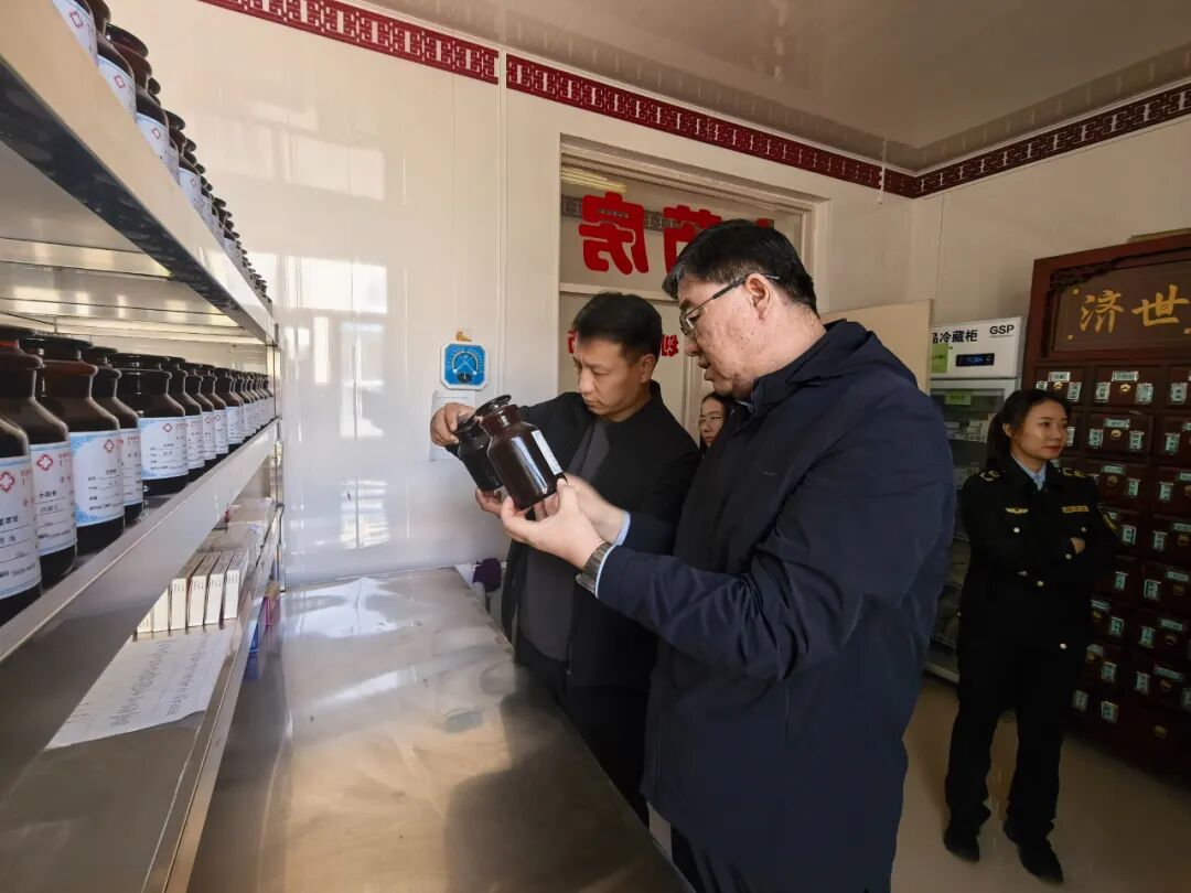 _罗志伟调研苏木镇卫生院“规范化药（库）房”建设工作_罗志伟调研苏木镇卫生院“规范化药（库）房”建设工作
