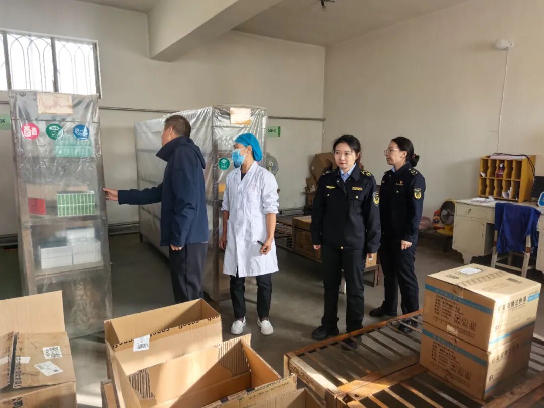 _罗志伟调研苏木镇卫生院“规范化药（库）房”建设工作_罗志伟调研苏木镇卫生院“规范化药（库）房”建设工作
