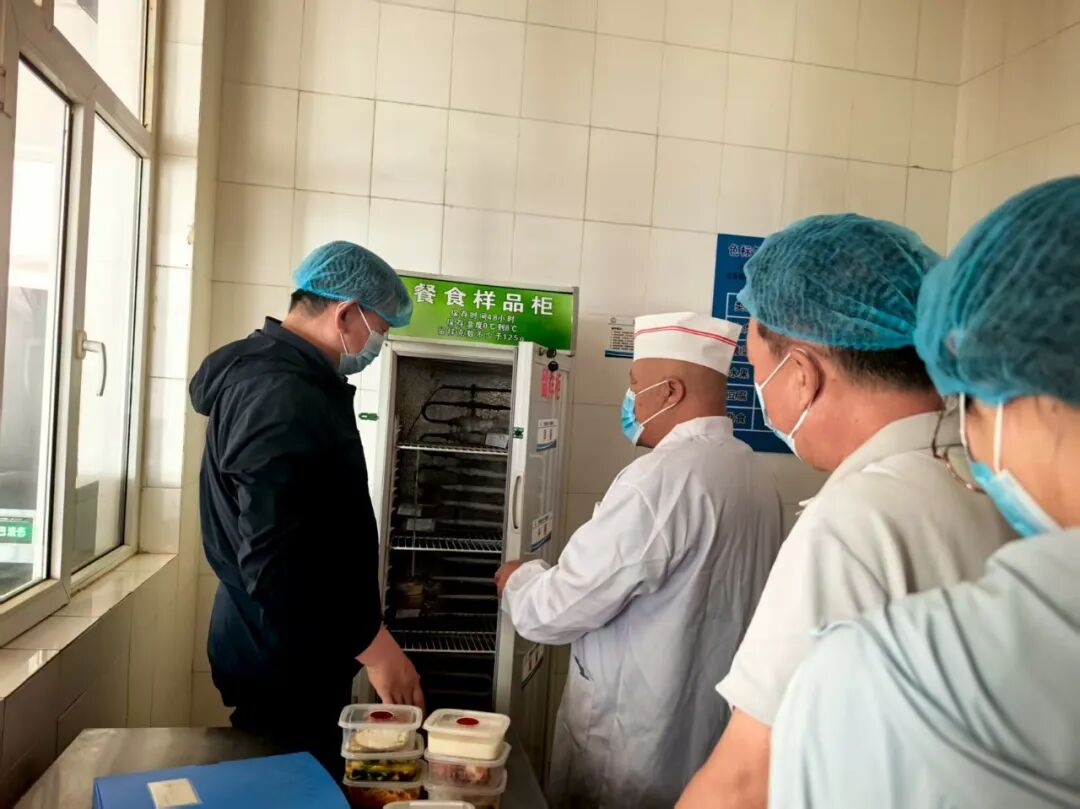 阿拉善盟市场监管局整治农村假冒伪劣食品  筑牢“舌尖安全”最后一公里__阿拉善盟市场监管局整治农村假冒伪劣食品  筑牢“舌尖安全”最后一公里
