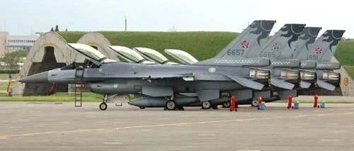 宋忠平：假如台海爆发战争，制空权完全在我手，台军战机飞不起来