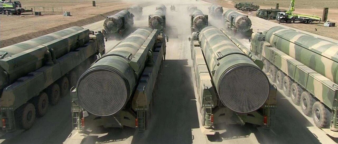 中国需要更多核武器让美国保持清醒，老胡：中国切不可自缚手脚