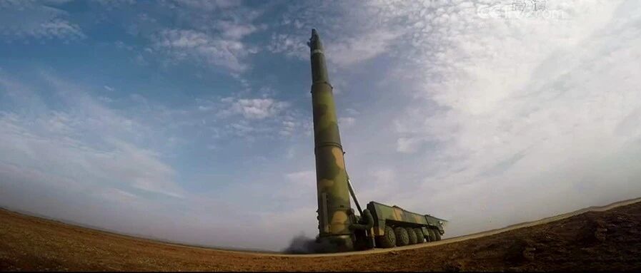 解放军不会在南海打第一枪，但第二枪说不定就是东风21D和东风26B