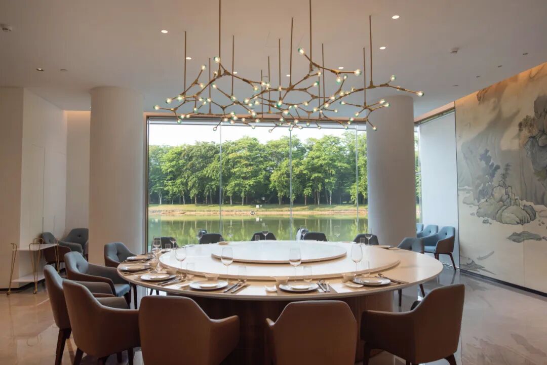 比厦门悠闲，美食不输扬州！初秋红叶漫天，谁不爱这座幸福感老城？