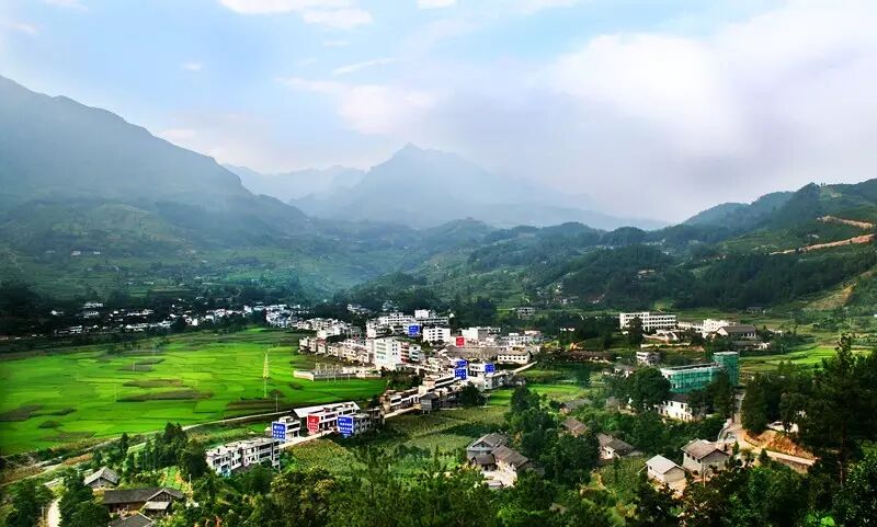 鹤峰一贫困户对女友承诺如果收入超过10万就娶你进门