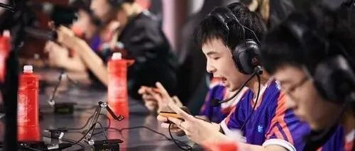游戏“千亿产业”的另一面：中国人玩上了中国自己的游戏
