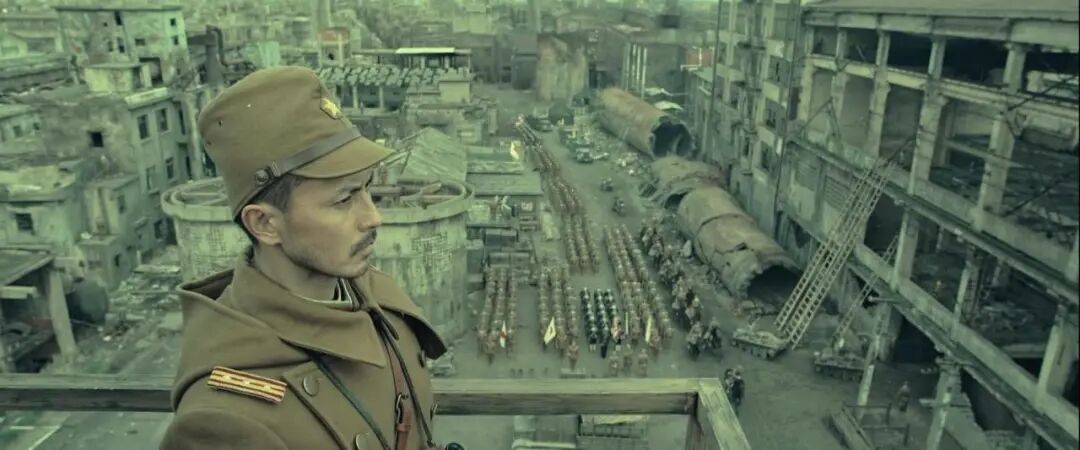 电影《八佰》（2020年）中进攻四行仓库的日军军官造型。资料图
