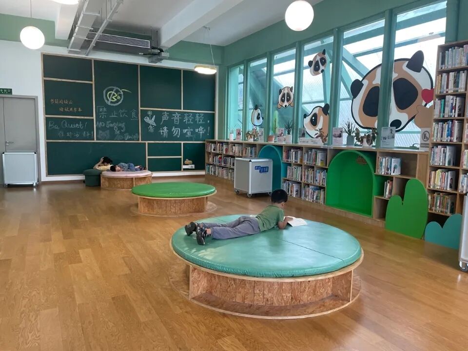 坪山儿童公园儿童书屋。（南方周末记者 宋炳晨/图）