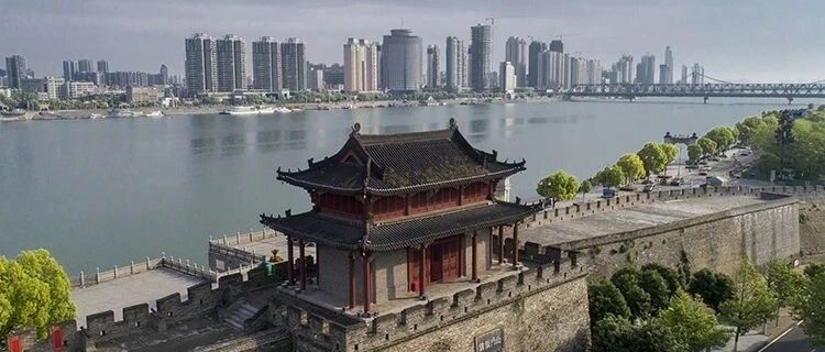 襄阳之围： 一座城和一个王朝的最后时光