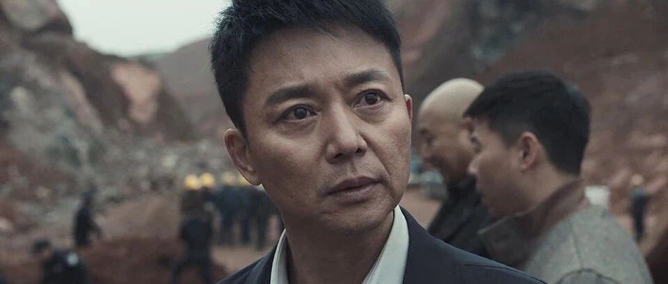 《扫黑风暴》主演刘奕君，下半场进球的演员