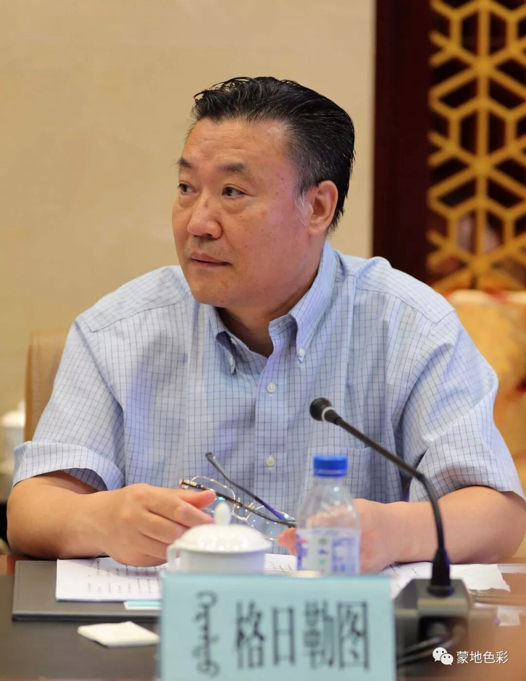 蒙古语在线翻译_翻译蒙在线翻译免费_蒙的文言文翻译