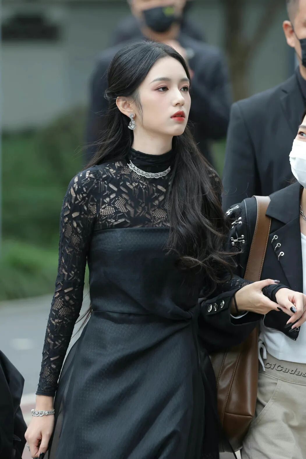 和周迅互撕20年后李冰冰终于捧红了亲闺女还是她狠