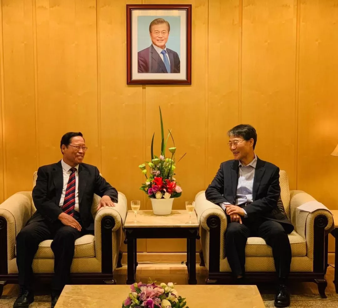 中亚协领导应邀出席韩国驻华大使招待晚宴 中亚协领导应邀出席韩国驻华大使招待晚宴