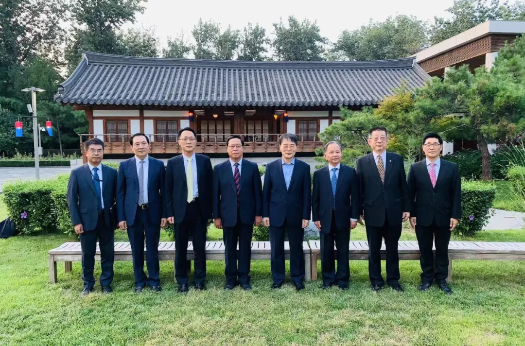 中亚协领导应邀出席韩国驻华大使招待晚宴 中亚协领导应邀出席韩国驻华大使招待晚宴