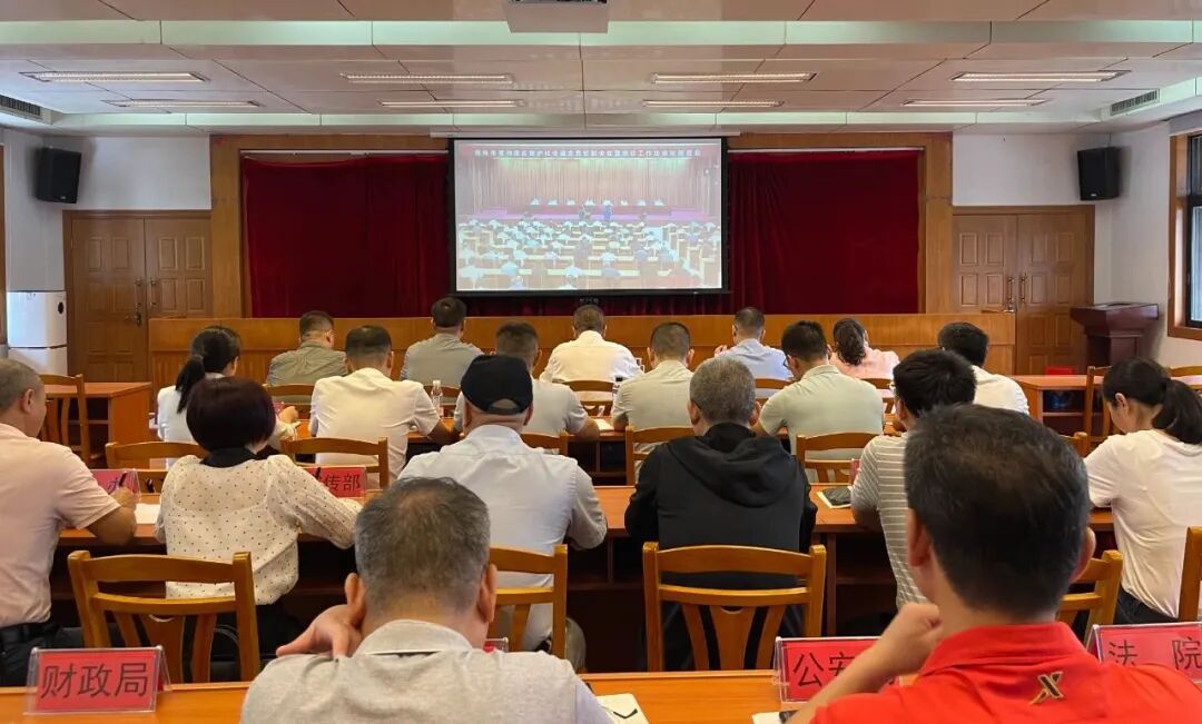 县委书记周彦,县委常委,政法委书记邹茂东,县委常委,县委办主任林小波