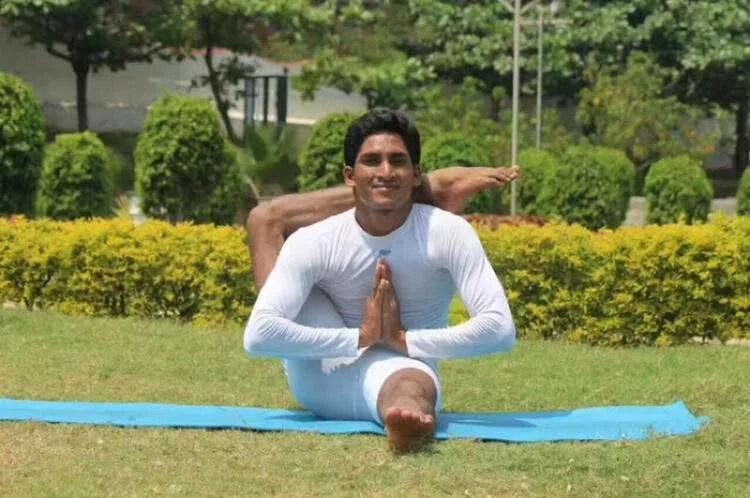 为什么俄罗斯S-400防空反导武器系统会被美国强烈反动与制裁？