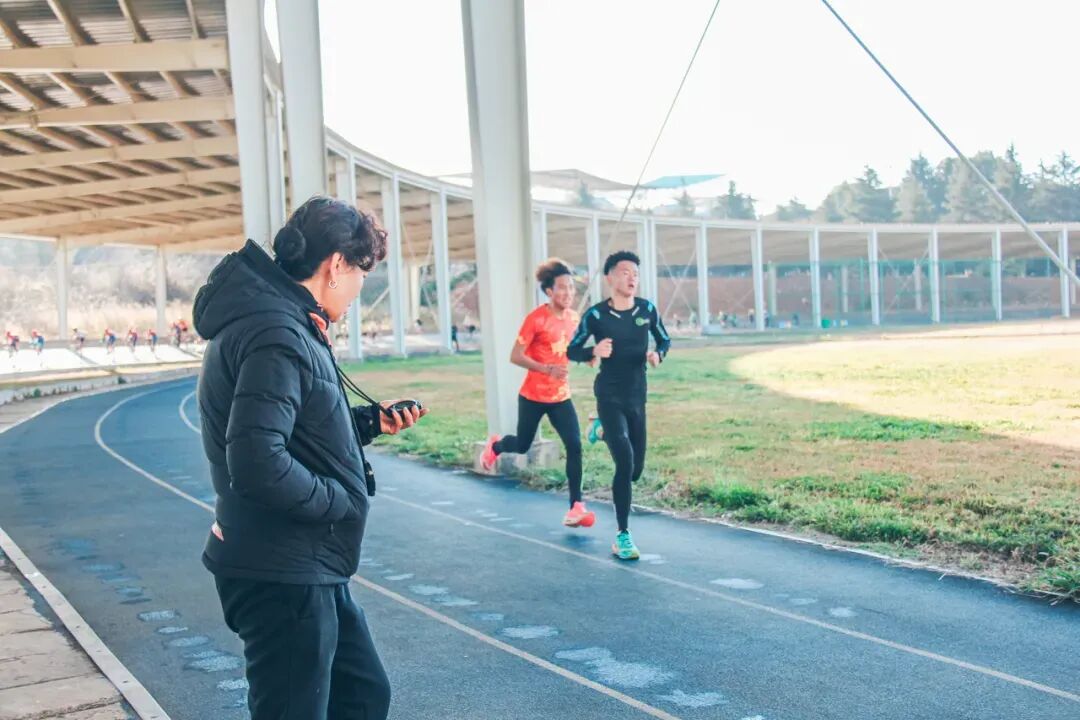 人物｜肖丽与何杰：相互成就的美好