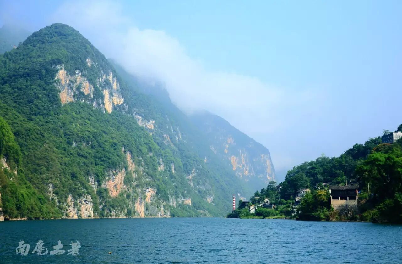 广西板蓝根冲剂联盟,千年龚滩,成就乌江百里画廊的传奇