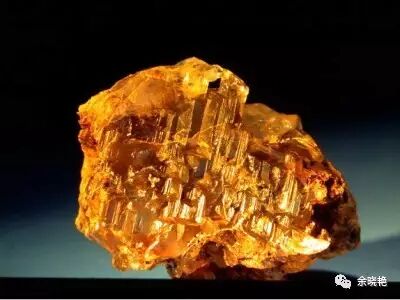 稀有宝石—硅铍石