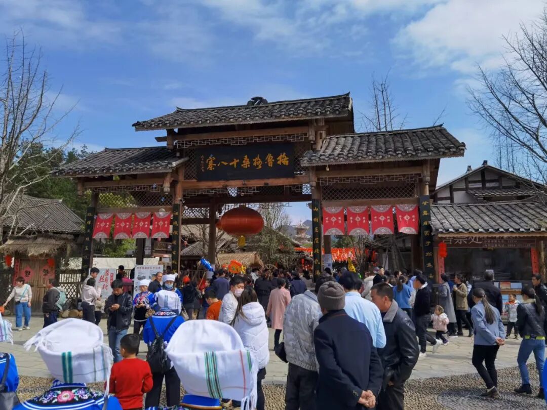 ���ڼ���ǭ����12�������Ӵ��οʹ�35���˴�