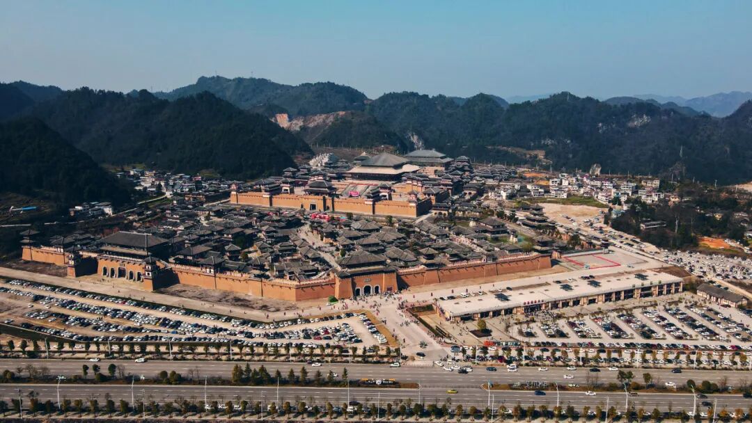 ���ڼ���ǭ����12�������Ӵ��οʹ�35���˴�