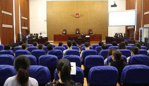 江阴受伤男婴被虐一案宣判 撤销监护人资格