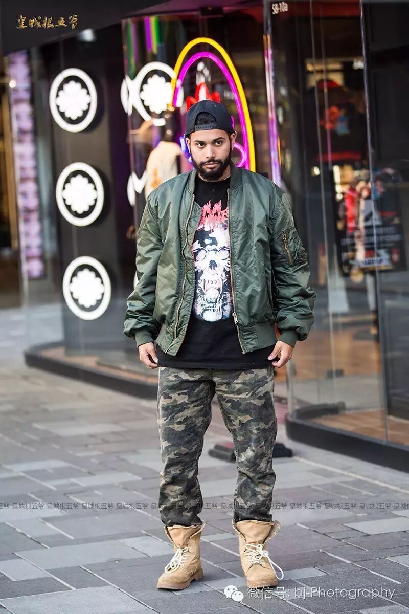 五爷街头摄影:北京三里屯时髦情调街拍正流行,人人都是时尚潮人