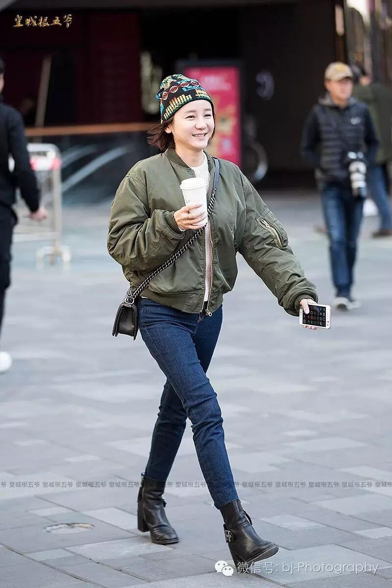 五爷街头摄影街拍爱好者的聚集地用镜头定格潮流瞬间时尚魅力