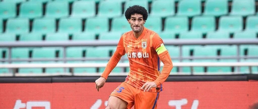 费莱尼郭田雨破门！泰山队2-0完胜河南，新援中卫首秀稳健