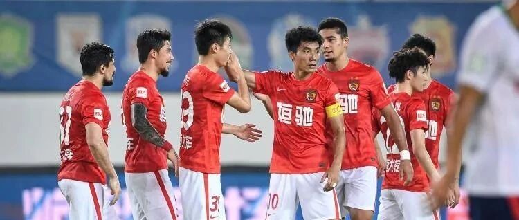 唏嘘！广州队巨变，1500万运营一年，国脚超市大开张