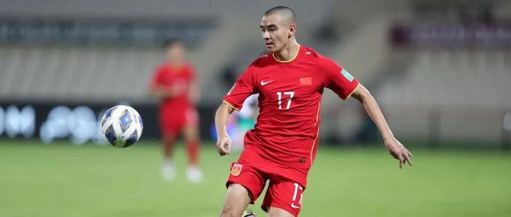 武磊第95分钟绝杀！国足3-2险胜越南，喜提12强赛首胜