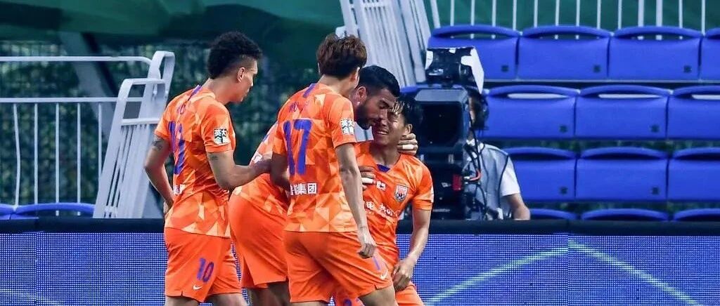 鲁能富力联手造新纪录！净比赛时间68分钟+0红黄牌，嫩哨功不可没