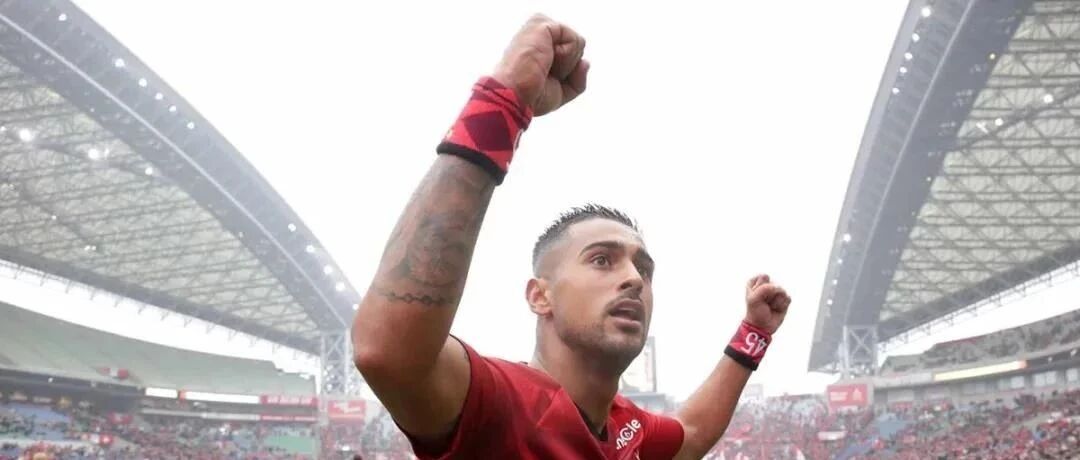 97战进65球，巴西前锋加盟在即，泰山队组成“青春锋线”