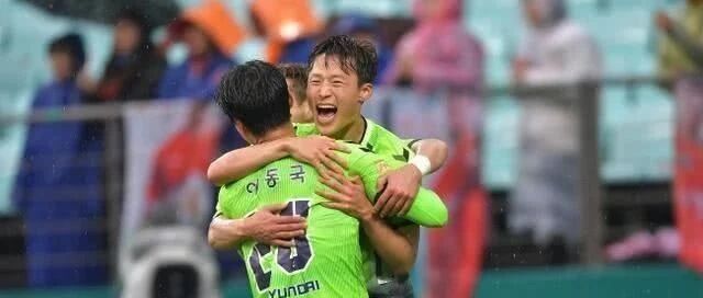 新赛季冬窗即将开启，孙准浩有最新动态，中超开赛时间初定