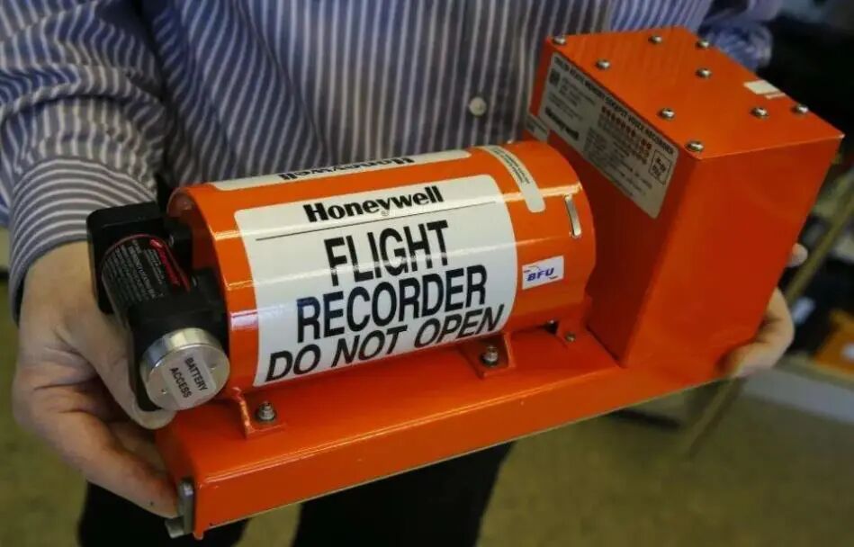 重磅！一部黑匣子已找到，黑匣子长啥样？为何炸不碎？的图5