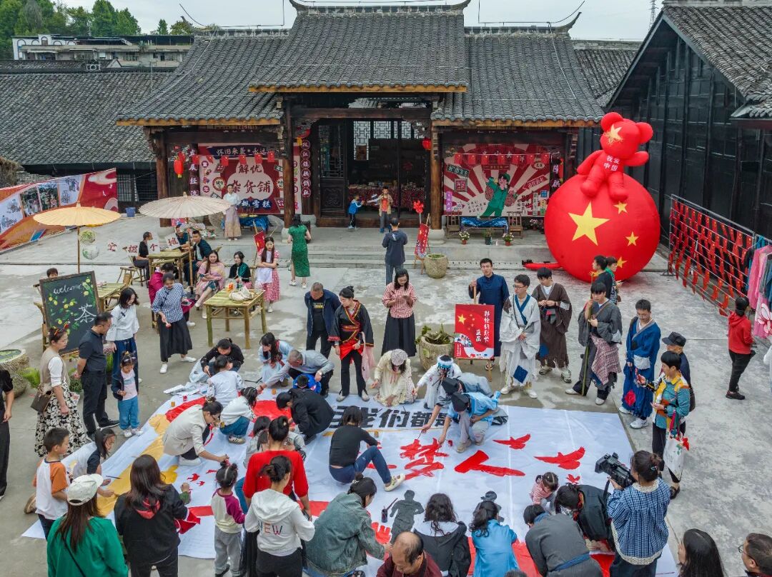 王华侨摄 (1).jpg