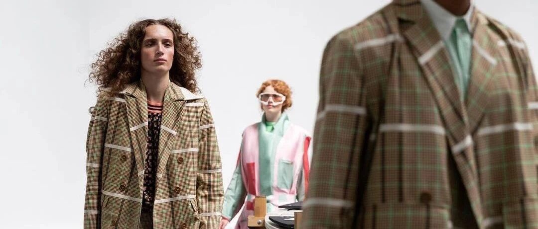 北欧设计师品牌也正预告着 2022 年的时装趋势？