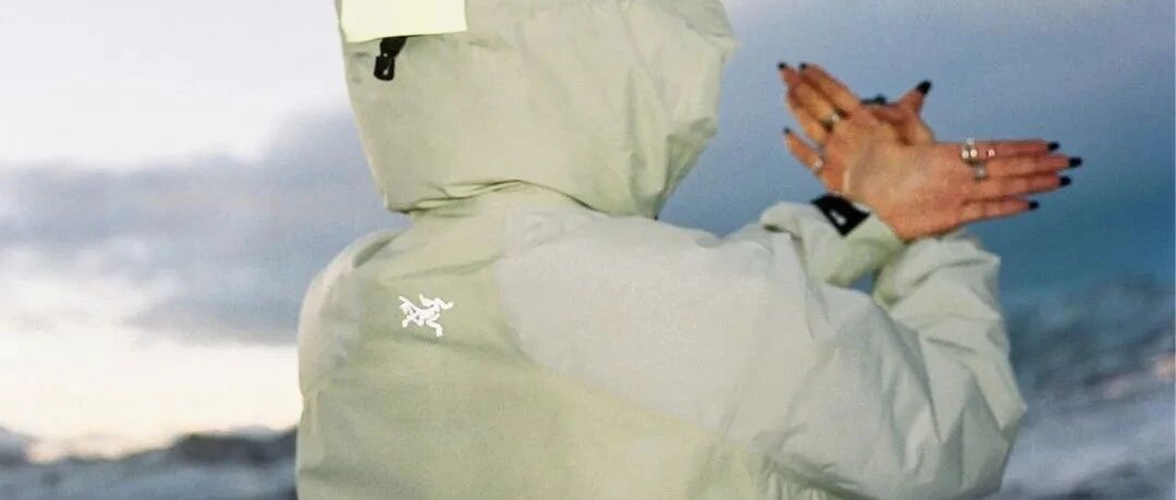 翻山越岭，两位艺术家与 SYSTEM_A 重新定义山系美学