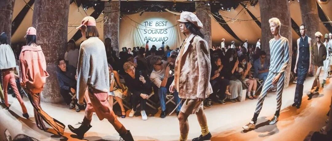 与中国时装品牌 8ON8 聊聊 ASICS 新合作及 2022 春夏大秀