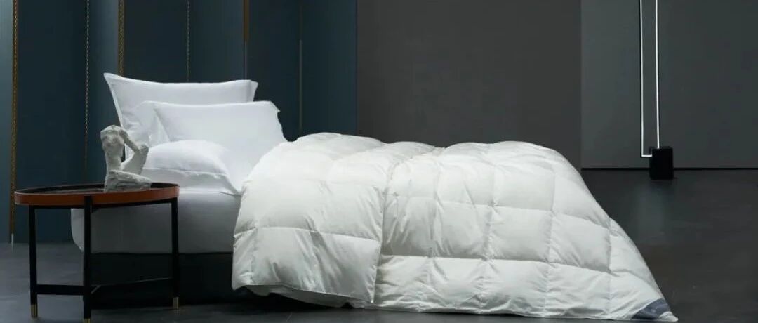 夏被用这个东西收纳，防潮、透气还节省地方！