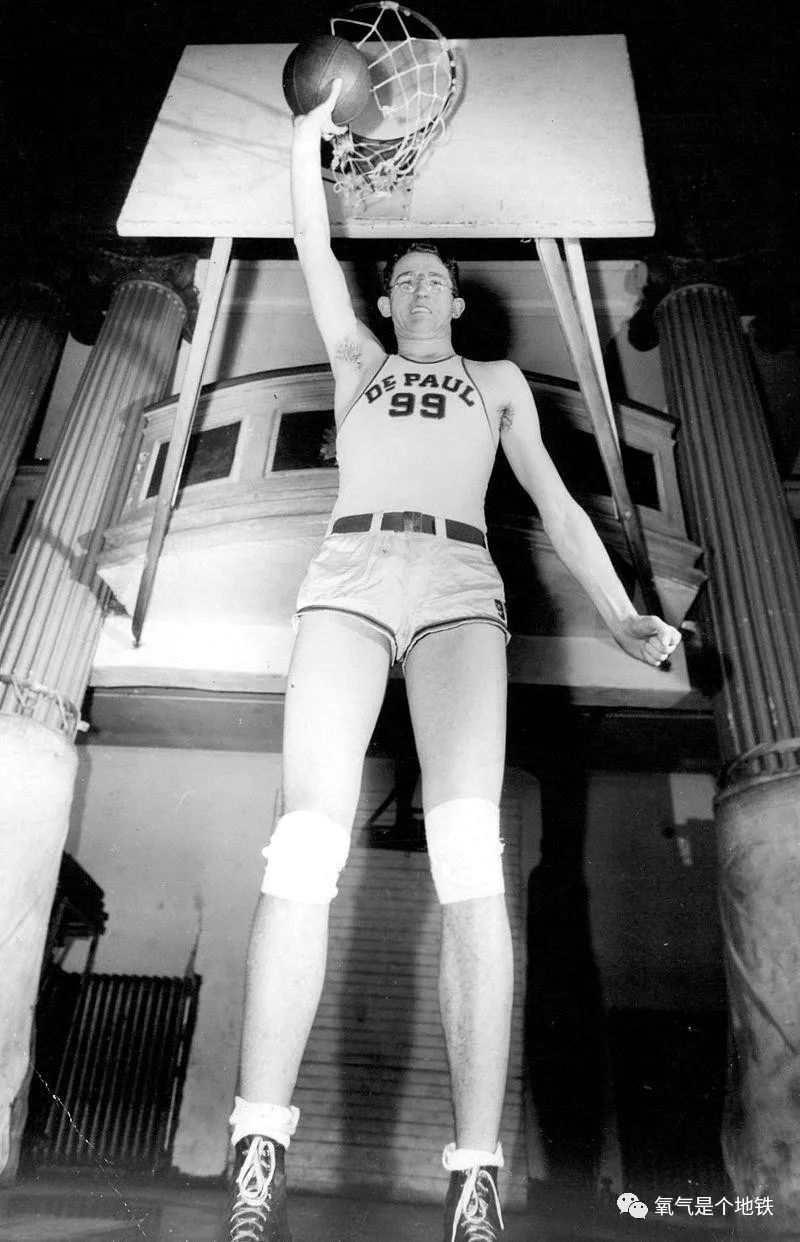 NBA第一位超巨：喬治·麥肯——重新發明籃球 運動 第5張