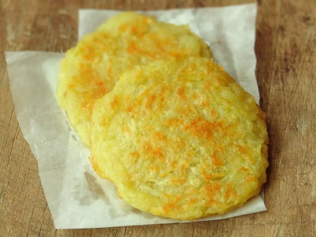 十分钟搞定金黄喷香的土豆煎饼配方详细做法