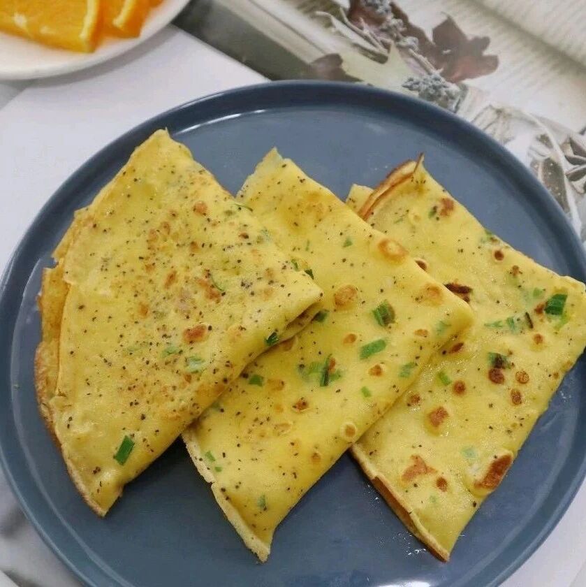 十分钟不到搞定粗粮牛奶蛋饼香软好吃！