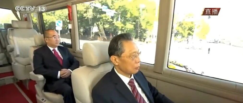 热点丨以国之名，致敬!看到他们的脚步，瞬间泪目…