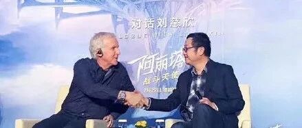 为了她，卡神开微博、来中国、还与大刘举行了一场世纪大对谈