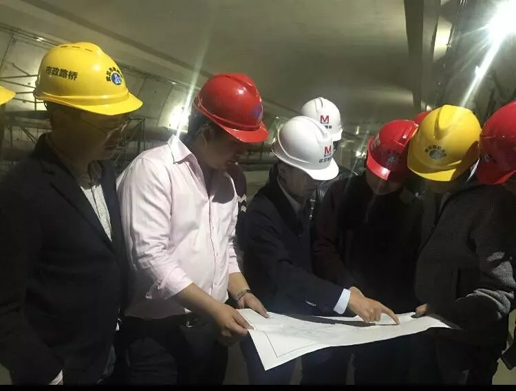 公司组织参观地铁7号线越江隧道技术观摩活动