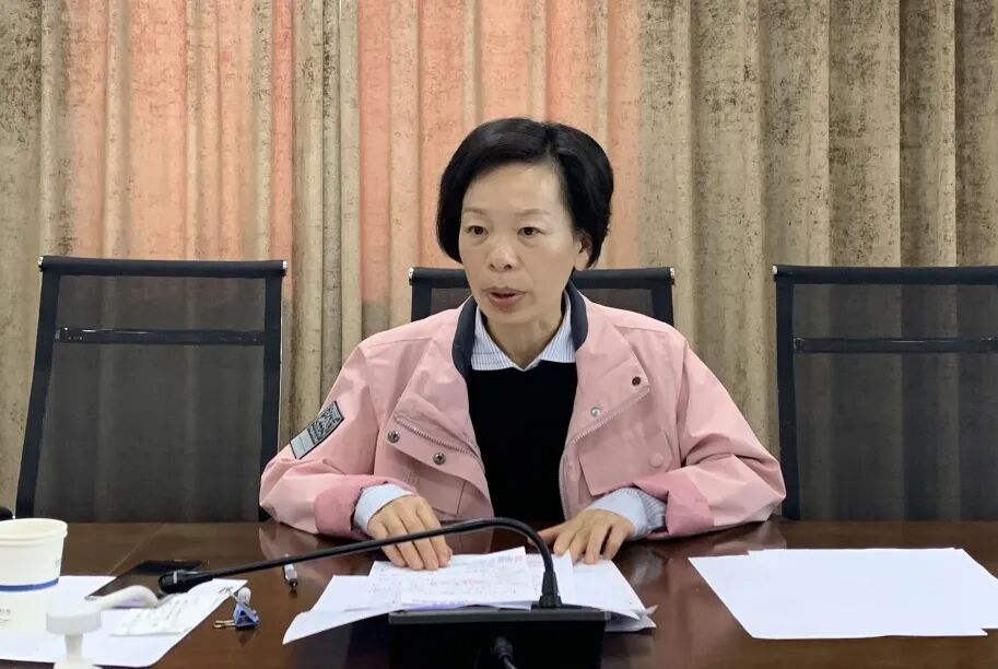 【學(xué)習(xí)二十大 奮進(jìn)新征程】路橋公司紀(jì)委組織航興達(dá)、馳通達(dá)和第三分公司開展項(xiàng)目管理權(quán)限人員及下游分包單位廉潔談心談話監(jiān)督會